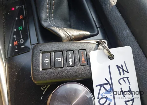 2014 Lexus Is 250 из США, поврежденный, VIN JTHCF1D25E5006561